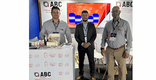 No estande da ABC, esq. Anderson, Conrado e Jose C